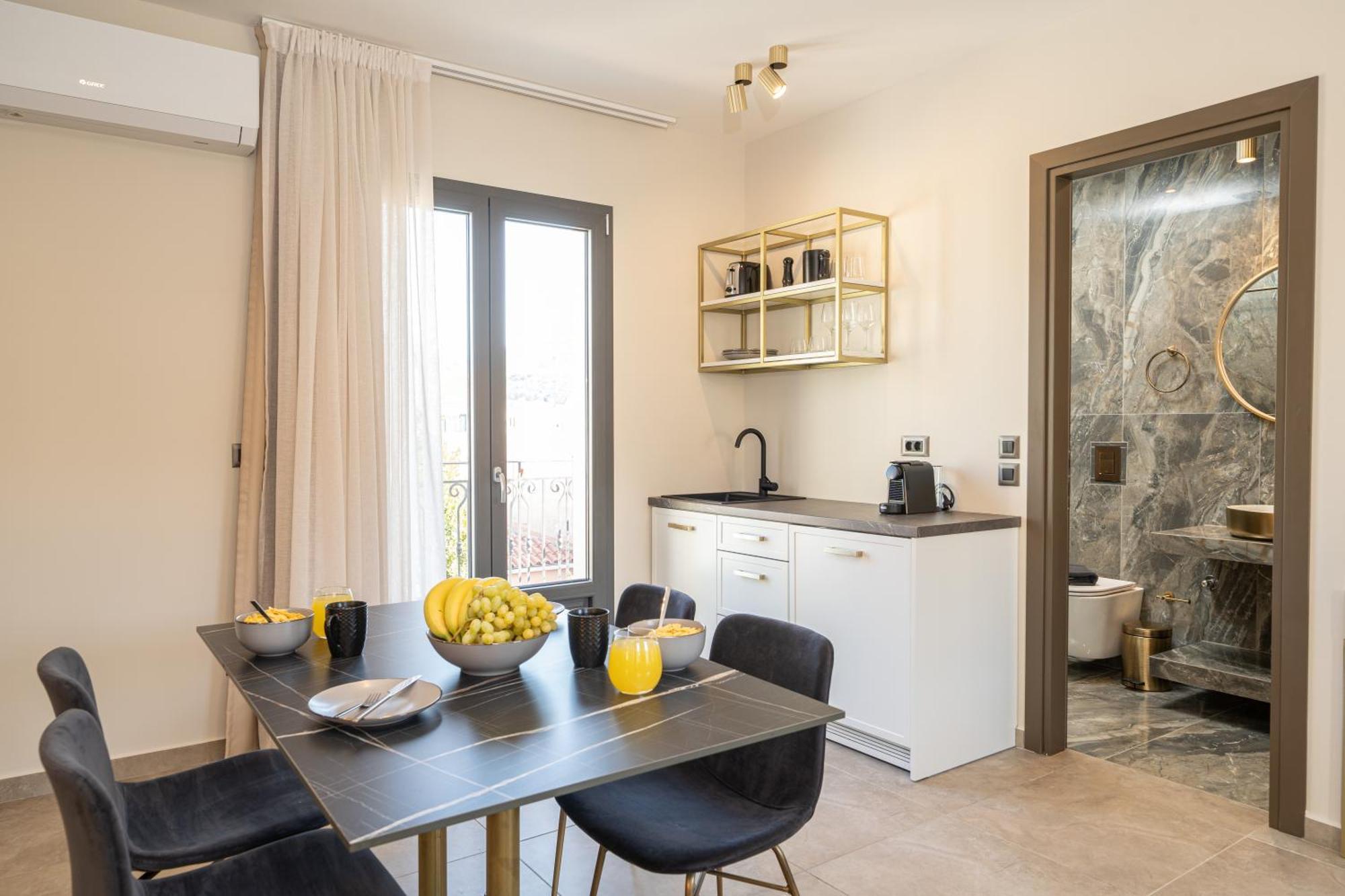 ארגוסטולי Kantada Central Suite מראה חיצוני תמונה